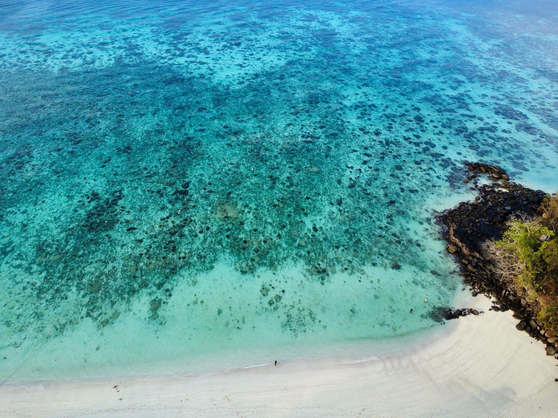 A turquoise beach on Pemba island